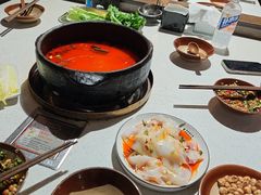 -贵府酸汤牛肉火锅·贵州老字号(飞山街店)