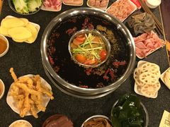 -邓莽子老火锅(中兴路总店)