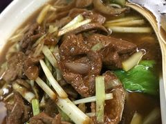 -何太太馄饨面铺(大浒东苑店)