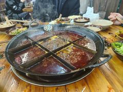 -正南齊北重庆老火锅(光华村直营店)