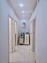 -瓷肌博士·祛痘科技美肤