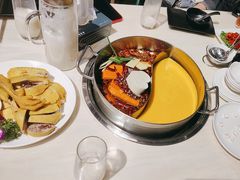 -围炉·川味鲜货火锅(万达珍珠坊店)