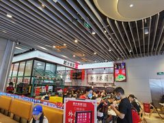 -肥汁米蘭香港米线(长宁来福士店)