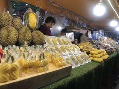 -席娜卡琳火车铁道夜市