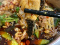 -周良天山牛杂城(天山路总店)