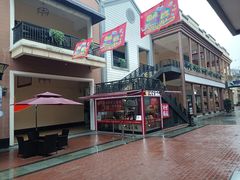 -王府井奥莱临潼小镇(临潼店)