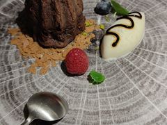 松露巧克力熔岩蛋糕-ROIIN用心(杭州首店)