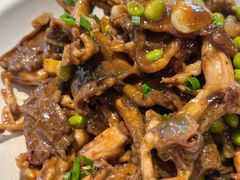 -黄泥岗·地道湖北菜(奥特莱斯店)