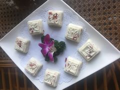 -红栌温泉山庄生态美食餐厅