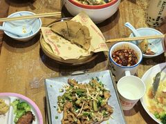 -怪噜范·老贵阳街头名小吃(鸿通城店)