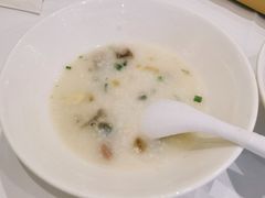 皮蛋瘦肉粥-稻香酒家·33年老字号·港式粤菜(富邦中心店)