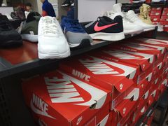 -NIKE品牌体验店(金源新燕莎店)