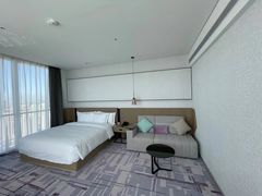-大连星海皇冠假日酒店