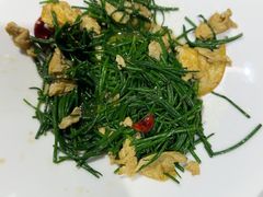 -乡村馕坑肉·烧烤·新疆菜·本地人更爱吃(阿勒泰首店)