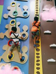 -蹦贝运动中心·蹦床·攀岩·闯关(龙岗店)