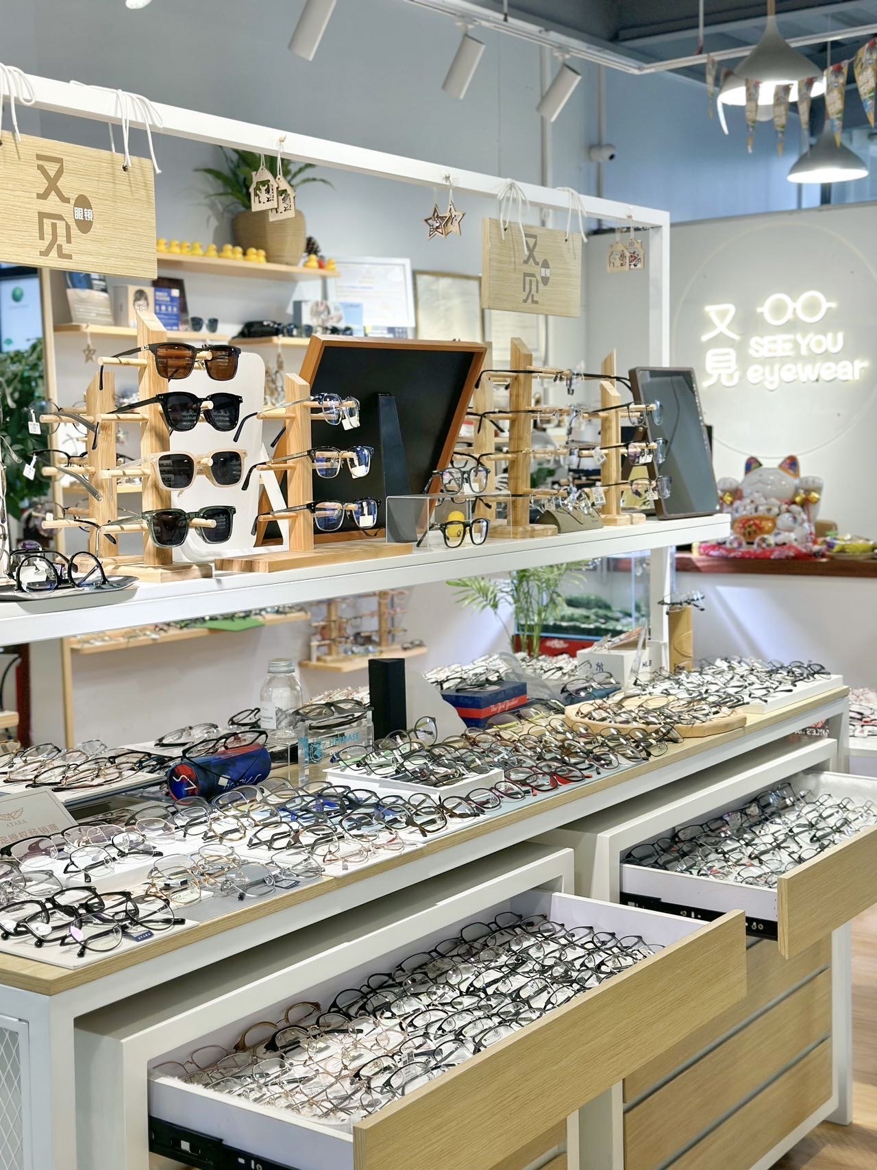 找到江门ju便宜的潮牌眼镜店!款式多无套路