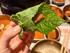 -草家酱蟹炭火烤肉店(珲春南路一店)