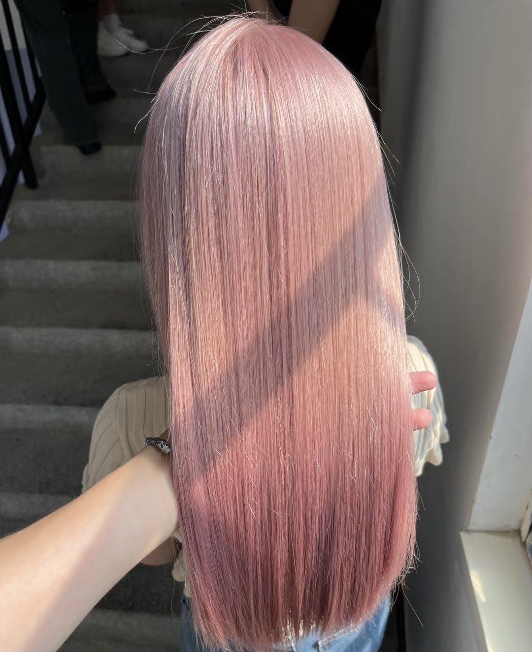 灰粉色,一款让人心动的发色,当你决定为自