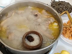 -朴小妹人参鸡汤火锅(长白山万达店)