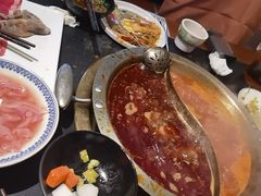 木瓜番茄鸳鸯锅-沸炉重庆老火锅(军事博物馆店)