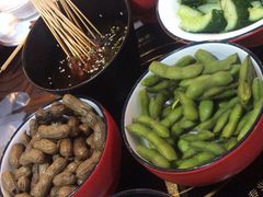 -虾弄弄海派小龙虾·牛羊蝎子火锅