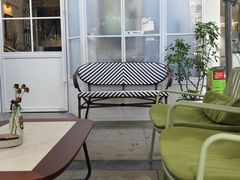 -Line 咖啡(石厦花园店)