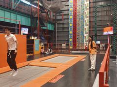 -极限PLAY运动娱乐新世界·团建派对表演休闲馆·室内高空游乐园