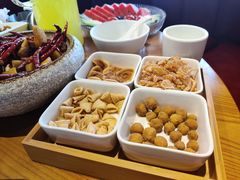 -隔壁老王·家常云南菜(花巷店)