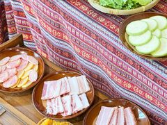 -阿山卓·野生菌火锅·纳西火塘烤肉