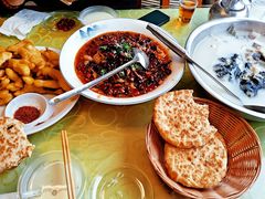 -雪湖煜辰鱼头老店(雪野湖店)