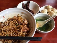 -佬钱湾仔(衣裳街店)