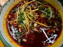 -拈签一笑黄牛肉辣卤串串