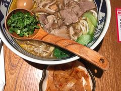 -鑫花溪牛肉米粉(东环大润发店)