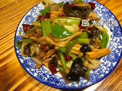 -百味地锅鸡(铜山路店)