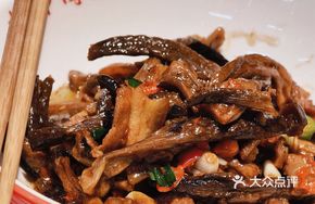 Stir-fried Pork with Deer Antler Mushroom