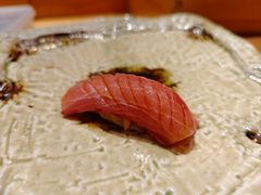 寒鰤鱼手握寿司-桐寿司Sushi Tong