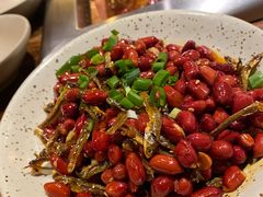 -老牌坊云南鱼豆花火锅(爱建店)