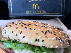 -麦当劳(台州路桥DT店)