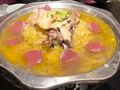 -靠山屯东北农家菜(八龙桥雅苑店)
