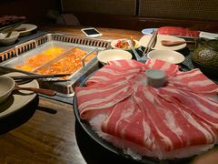 -老牌坊云南鱼豆花火锅(哈西万达店)