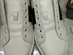 -京伟修鞋洗鞋奢侈品皮具护理店