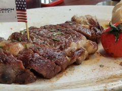 -MONICH牛排融合餐厅(和义大道购物中心店)