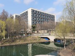 -东方体育中心(地铁站)