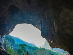 -皇帝洞