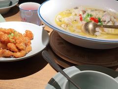 -蜜桃餐厅·伴山(湖滨商业街店)