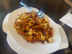 宫爆鸡丁-勺园中餐厅