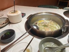 -喃喃椰·糟粕醋·椰子鸡火锅(七堡花园店)
