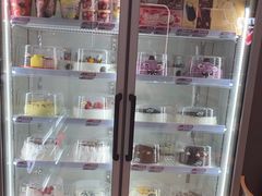 -DQ·蛋糕·冰淇淋(三亚青春颂店)