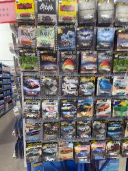 -逝水玩具折扣店