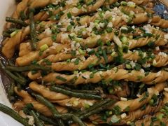 -红栌温泉山庄生态美食餐厅